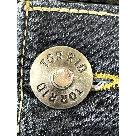 Torrid women's dark wash tapered ankle jeans, size 20 - Picture 6 of 11